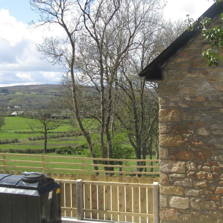 אניסקילן Knockninny Barn At Upper Lough Erne, County Fermanagh מראה חיצוני תמונה